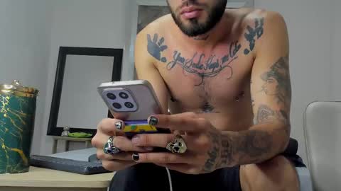 Luke Steel online show from 11-07-25, 06:41