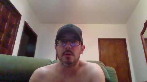 Snapshot of lukz88bigcock chatting on 12-27-24, 11:10 Luke online show from 12-27-24, 11:10