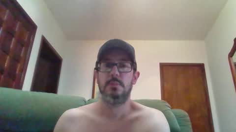 Snapshot of lukz88bigcock chatting on 01-15-25, 10:02 Luke online show from 01-15-25, 10:02