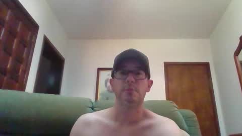 Snapshot of lukz88bigcock chatting on 01-24-25, 02:28 Luke online show from 01-24-25, 02:28
