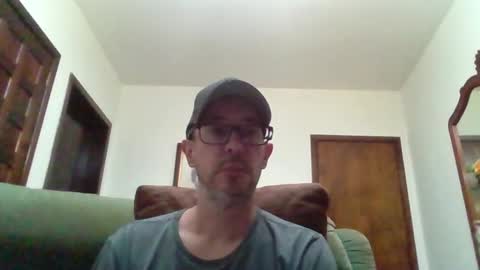 Snapshot of lukz88bigcock chatting on 11-14-25, 10:18 Luke online show from 11-14-25, 10:18