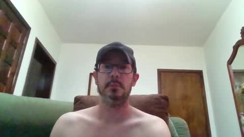 Snapshot of lukz88bigcock chatting on 01-18-26, 02:59 Luke online show from 01-18-26, 02:59