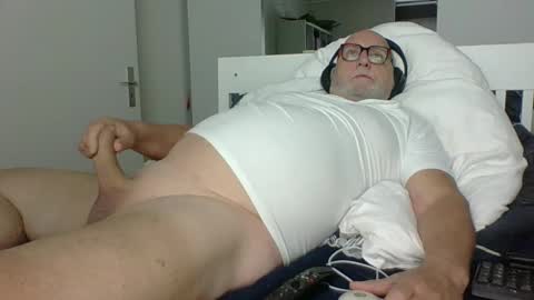 luley58 online show from 09-18-25, 03:52