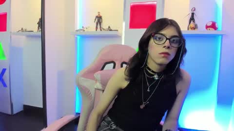 Cookie  online show from 11-13-25, 11:42