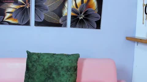 LuLu  online show from 10-17-25, 10:12