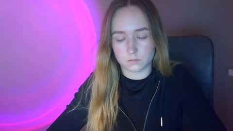 Lulu Baby18 online show from 01-06-26, 07:50