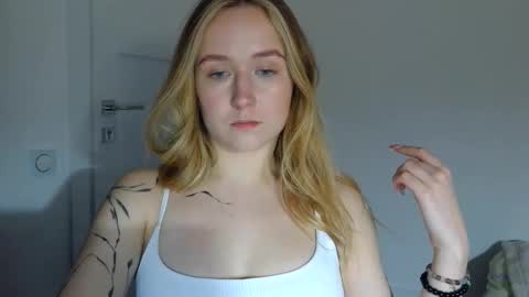 Lulu Baby18 online show from 03-09-26, 08:46