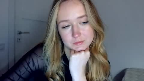 Lulu Baby18 online show from 04-16-26, 09:39