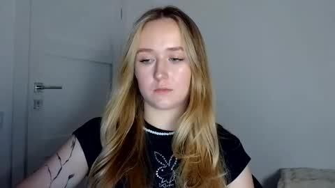 Lulu Baby18 online show from 04-23-26, 07:38