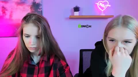 Snapshot of lulu_fly_ chatting on 10-23-25, 08:57 lulu_fly_ online show from 10-23-25, 08:57