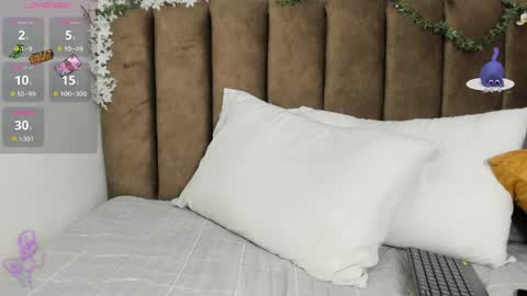 Lulu online show from 04-28-26, 02:27