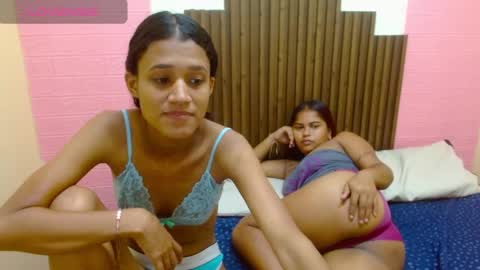 Snapshot of lulu_james chatting on 10-06-25, 05:10 I AM LULU online show from 10-06-25, 05:10