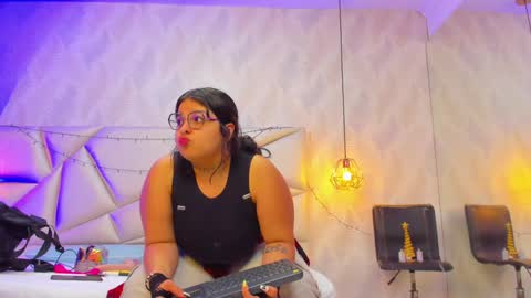 Snapshot of lulu_kawai chatting on 01-13-25, 07:10 lulu online show from 01-13-25, 07:10