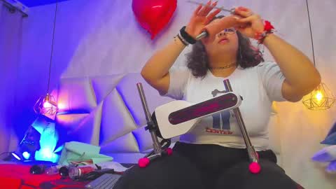 Snapshot of lulu_kawai chatting on 03-07-25, 08:33 lulu online show from 03-07-25, 08:33