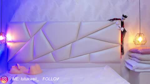 Snapshot of lulu_kawai chatting on 10-15-25, 07:14 lulu online show from 10-15-25, 07:14