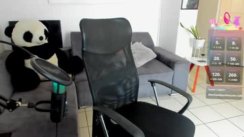 Snapshot of lulu_lopez chatting on 02-23-25, 03:40 Lau online show from 02-23-25, 03:40