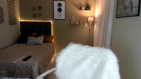 Snapshot of lulu_lopez chatting on 03-04-25, 01:17 Lau online show from 03-04-25, 01:17