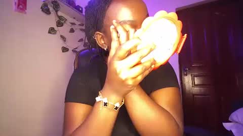 lulu_sparks1 online show from 10-22-25, 07:08