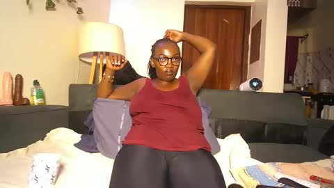 lulu_sparks1 online show from 01-09-26, 05:37