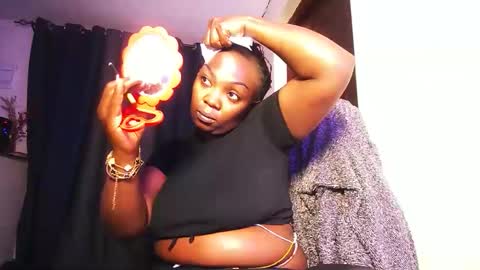 lulu_sparks1 online show from 02-17-26, 05:48