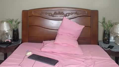 lulu_wild online show from 10-27-25, 12:31