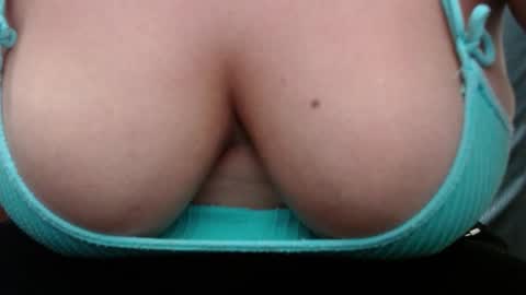 Snapshot of lulu_xxx_pervert chatting on 09-28-25, 02:39  Lulu  online show from 09-28-25, 02:39