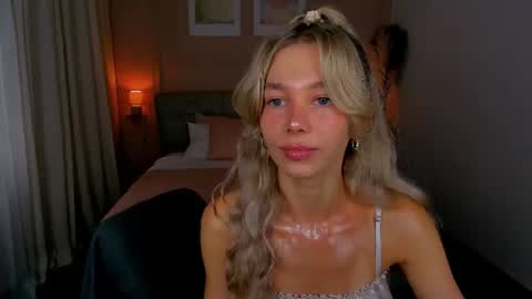 Alise online show from 06-08-26, 02:06