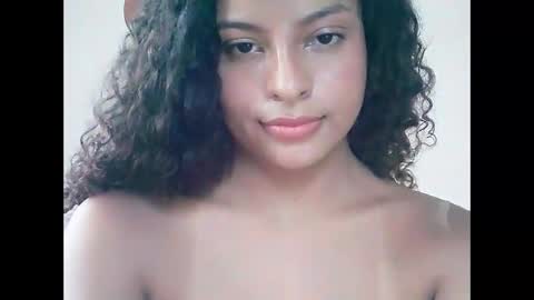 Snapshot of lulupeach317 chatting on 11-01-25, 08:22 lulupeach317 online show from 11-01-25, 08:22