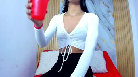 LULU online show from 04-08-26, 02:39