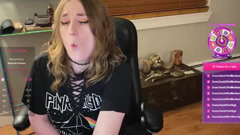 Lulu online show from 01-24-25, 02:39