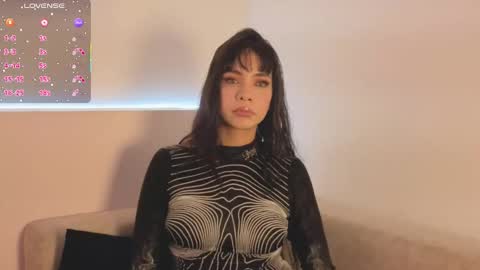 Snapshot of luluwonder_ chatting on 01-13-26, 07:19 Lulu online show from 01-13-26, 07:19