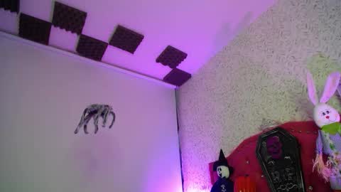 Luly online show from 10-25-25, 10:34