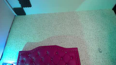 Snapshot of luly_blue chatting on 11-07-25, 03:28 Luly online show from 11-07-25, 03:28