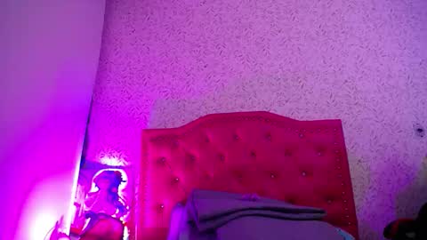 Snapshot of luly_blue chatting on 11-14-25, 03:16 Luly online show from 11-14-25, 03:16