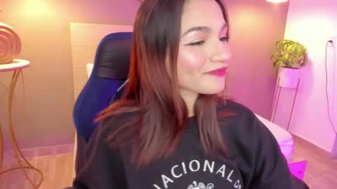 L U M A online show from 09-16-25, 04:24