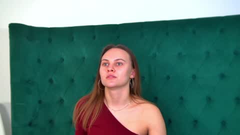 Snapshot of lumerisoren chatting on 05-02-26, 05:23 lumerisoren online show from 05-02-26, 05:23
