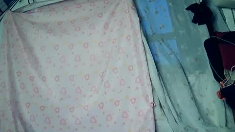 Snapshot of luna019 chatting on 02-13-25, 03:35 Luna online show from 02-13-25, 03:35