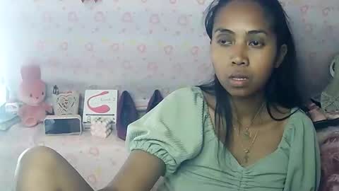 Snapshot of luna019 chatting on 09-09-25, 10:15 Luna online show from 09-09-25, 10:15