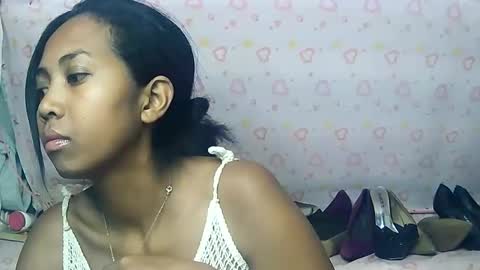 Snapshot of luna019 chatting on 11-10-25, 05:56 Luna online show from 11-10-25, 05:56