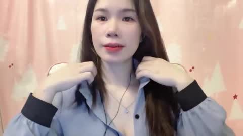 Luna online show from 05-05-26, 02:08