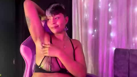 Luna online show from 02-05-25, 06:04