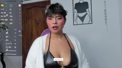 Luna online show from 11-02-25, 11:40