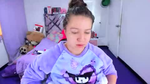 luna_analya online show from 04-15-26, 03:08