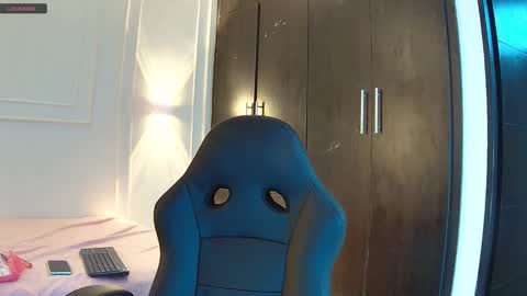 Snapshot of luna_and_banji chatting on 10-07-25, 09:23 luna and banji online show from 10-07-25, 09:23