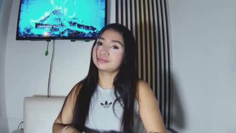 Snapshot of luna_and_banji chatting on 12-05-25, 04:21 luna and banji online show from 12-05-25, 04:21