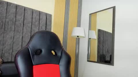 luna and banji online show from 01-09-26, 04:59