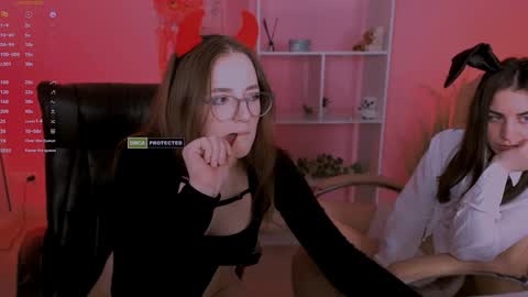 Snapshot of luna_berryy chatting on 02-06-25, 02:33 luna_berryy online show from 02-06-25, 02:33