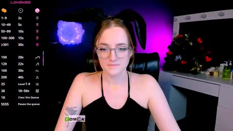 Snapshot of luna_berryy chatting on 02-21-25, 11:43 luna_berryy online show from 02-21-25, 11:43