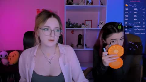 Snapshot of luna_berryy chatting on 09-24-25, 12:52 luna_berryy online show from 09-24-25, 12:52