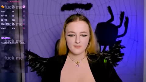 Snapshot of luna_berryy chatting on 10-20-25, 07:14 luna_berryy online show from 10-20-25, 07:14